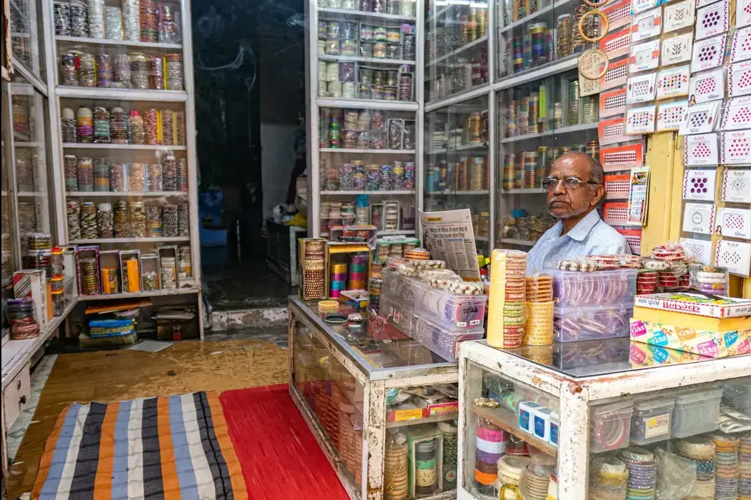 Traditional Rajasthani handicrafts at Udaipur market